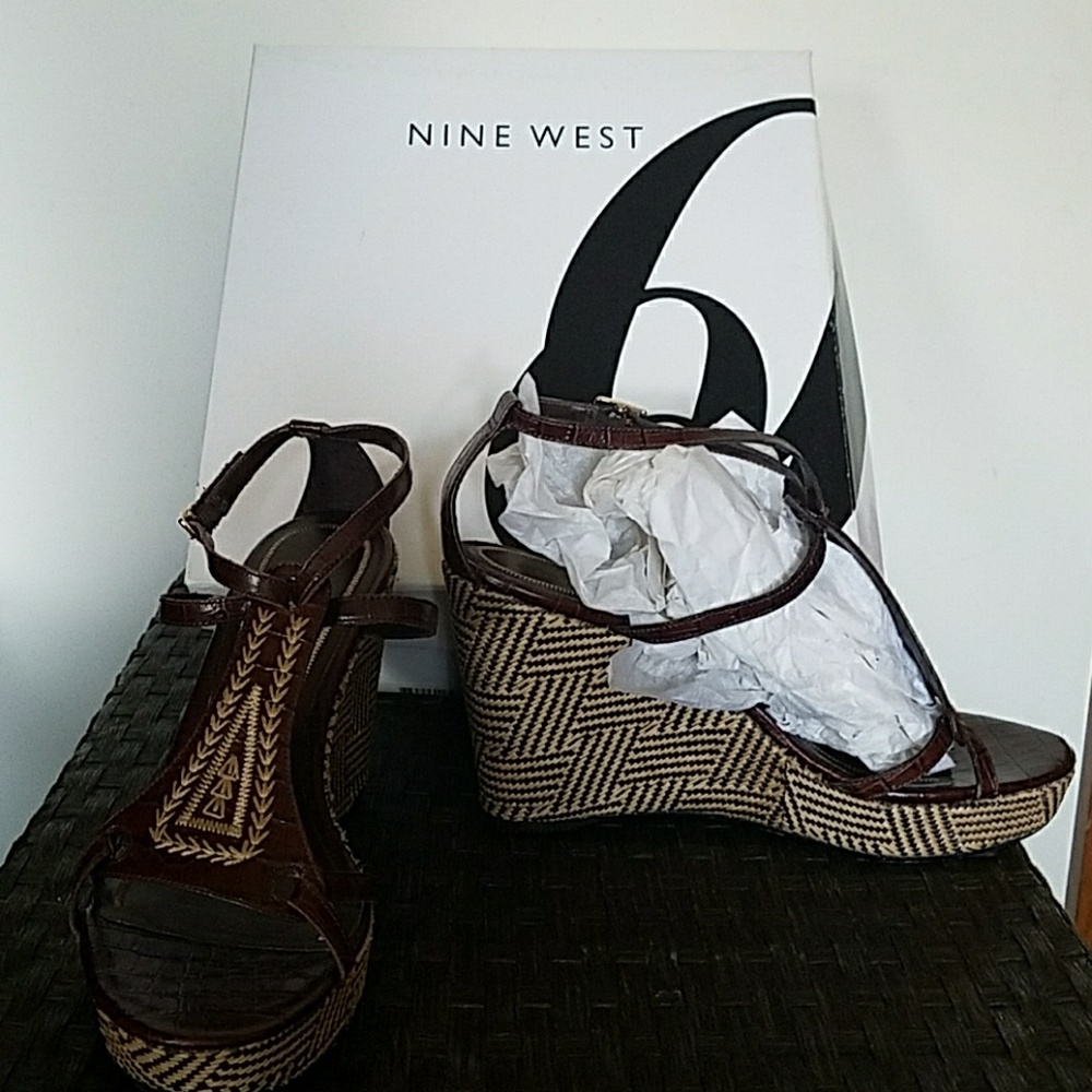 Nine West Safario wedges